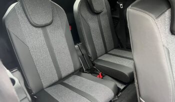 PEUGEOT   5008     130 KM    Automatyczna    FWD (przód)    Biały full