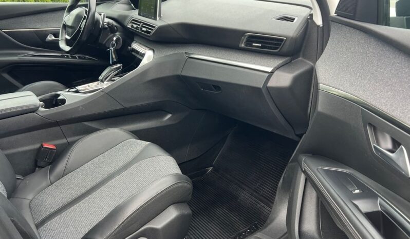 PEUGEOT   5008     130 KM    Automatyczna    FWD (przód)    Biały full