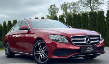 MERCEDES-BENZ   Klasa E    194 KM    Automatyczna    RWD (tył)    Bordowy full
