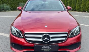 MERCEDES-BENZ   Klasa E    194 KM    Automatyczna    RWD (tył)    Bordowy full