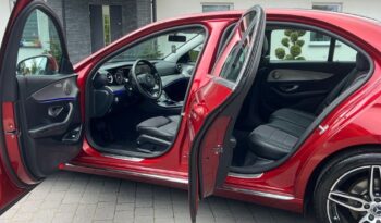 MERCEDES-BENZ   Klasa E    194 KM    Automatyczna    RWD (tył)    Bordowy full