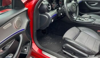 MERCEDES-BENZ   Klasa E    194 KM    Automatyczna    RWD (tył)    Bordowy full