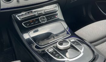 MERCEDES-BENZ   Klasa E    194 KM    Automatyczna    RWD (tył)    Bordowy full