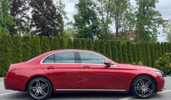 MERCEDES-BENZ   Klasa E    194 KM    Automatyczna    RWD (tył)    Bordowy full