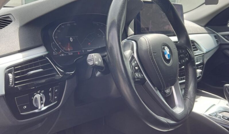 BMW   Seria 5    190 KM    Automatyczna    RWD (tył)    Czarny full