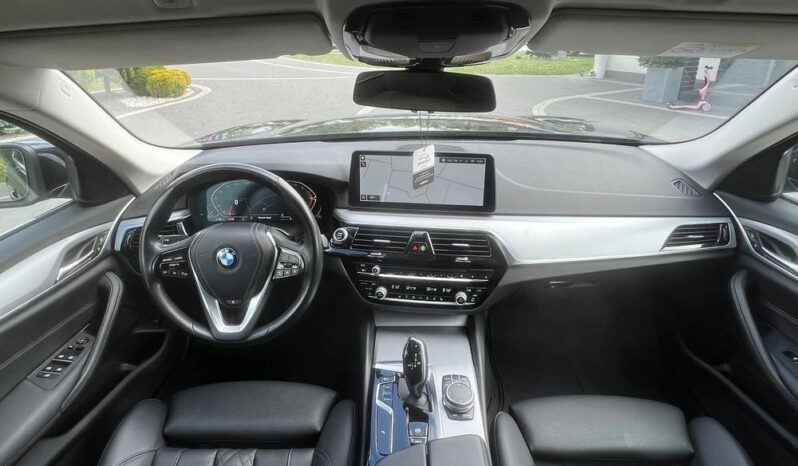 BMW   Seria 5    190 KM    Automatyczna    RWD (tył)    Czarny full