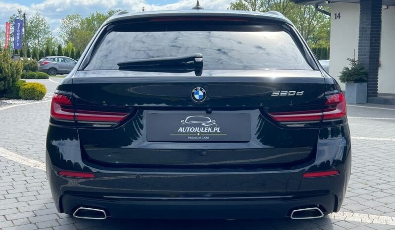 BMW   Seria 5    190 KM    Automatyczna    RWD (tył)    Czarny full