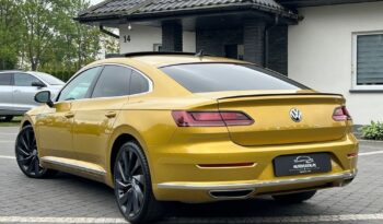 VOLKSWAGEN   Arteon     190 KM    Automatyczna    FWD (przód)    Złoty full