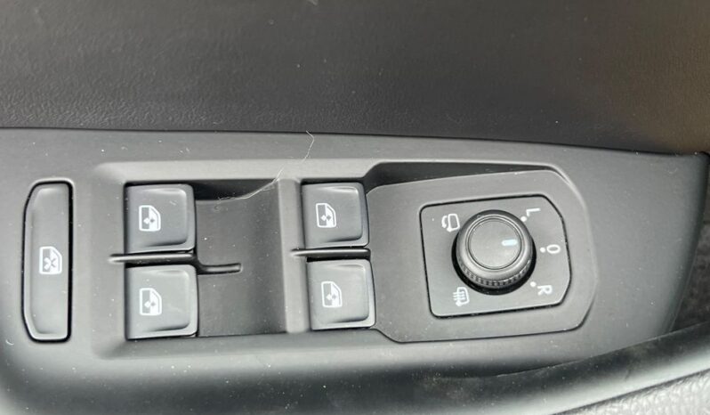 VOLKSWAGEN   Arteon     190 KM    Automatyczna    FWD (przód)    Złoty full