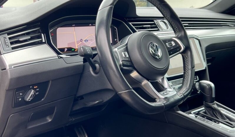 VOLKSWAGEN   Arteon     190 KM    Automatyczna    FWD (przód)    Złoty full