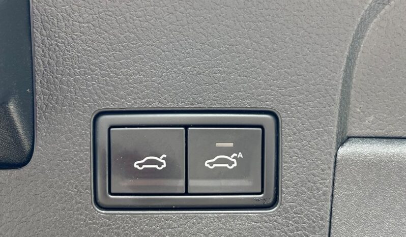 VOLKSWAGEN   Arteon     190 KM    Automatyczna    FWD (przód)    Złoty full