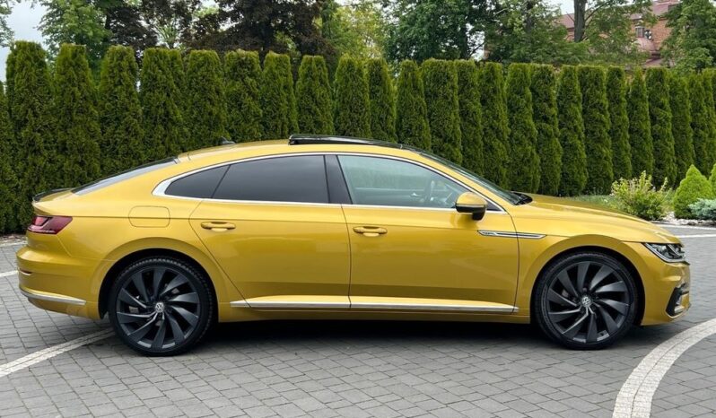 VOLKSWAGEN   Arteon     190 KM    Automatyczna    FWD (przód)    Złoty full