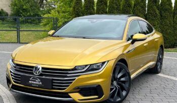 VOLKSWAGEN   Arteon     190 KM    Automatyczna    FWD (przód)    Złoty full