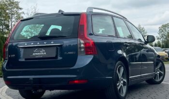 VOLVO   V50     115 KM    Manualna    FWD (przód)    Niebieski full