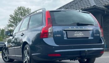 VOLVO   V50     115 KM    Manualna    FWD (przód)    Niebieski full