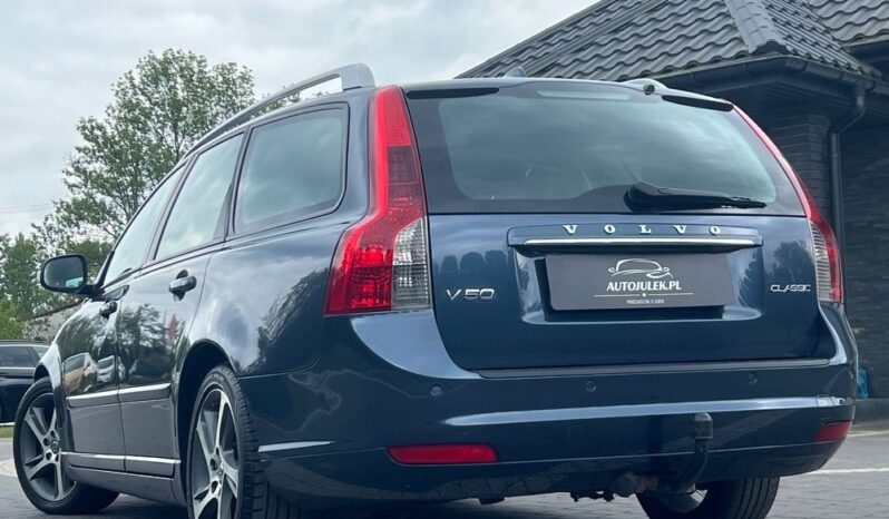 VOLVO   V50     115 KM    Manualna    FWD (przód)    Niebieski full