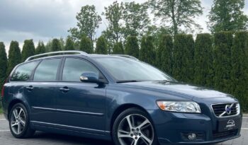 VOLVO   V50     115 KM    Manualna    FWD (przód)    Niebieski full