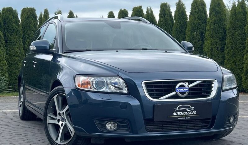 VOLVO   V50     115 KM    Manualna    FWD (przód)    Niebieski full