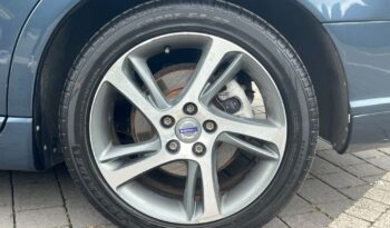 VOLVO   V50     115 KM    Manualna    FWD (przód)    Niebieski full
