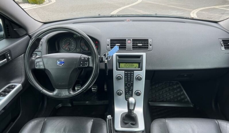 VOLVO   V50     115 KM    Manualna    FWD (przód)    Niebieski full
