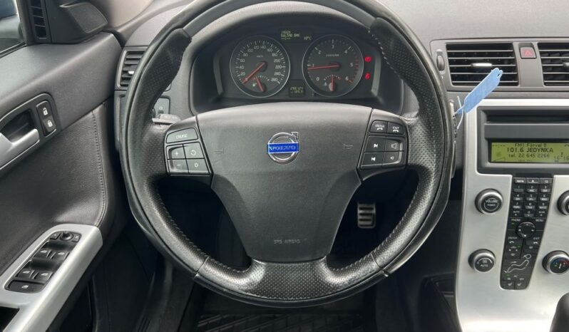 VOLVO   V50     115 KM    Manualna    FWD (przód)    Niebieski full