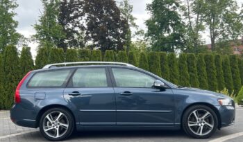 VOLVO   V50     115 KM    Manualna    FWD (przód)    Niebieski full