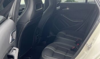 MERCEDES-BENZ   CLA     156 KM    Automatyczna    FWD (przód)    Biały full