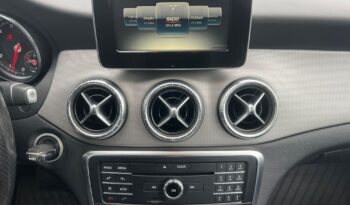 MERCEDES-BENZ   CLA     156 KM    Automatyczna    FWD (przód)    Biały full