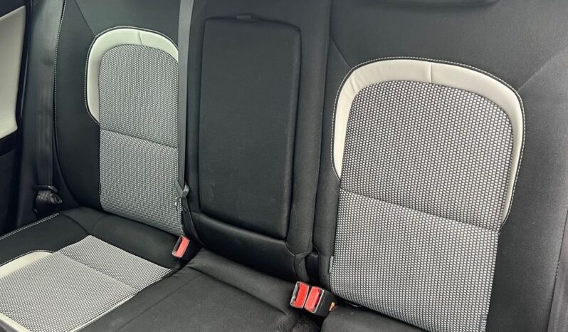 KIA   Ceed     135 KM    Manualna    FWD (przód)    Szary full