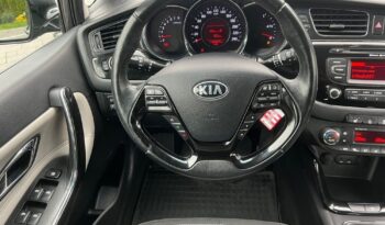 KIA   Ceed     135 KM    Manualna    FWD (przód)    Szary full