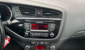 KIA   Ceed     135 KM    Manualna    FWD (przód)    Szary full