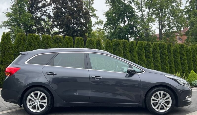 KIA   Ceed     135 KM    Manualna    FWD (przód)    Szary full