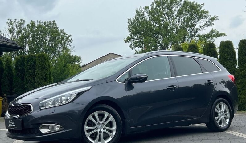 KIA   Ceed     135 KM    Manualna    FWD (przód)    Szary full