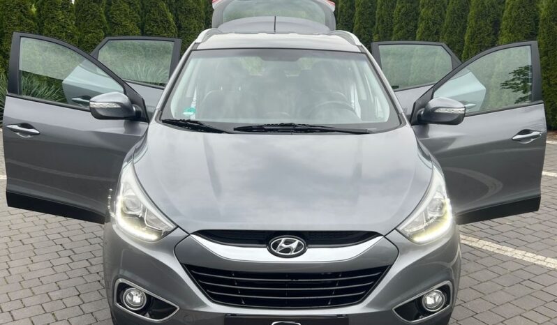 HYUNDAI   ix35     116 KM    Manualna    FWD (przód)    Szary full