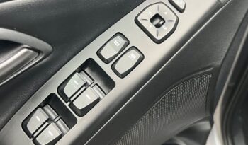 HYUNDAI   ix35     116 KM    Manualna    FWD (przód)    Szary full