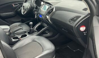 HYUNDAI   ix35     116 KM    Manualna    FWD (przód)    Szary full