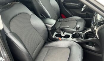 HYUNDAI   ix35     116 KM    Manualna    FWD (przód)    Szary full
