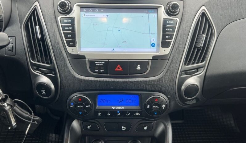 HYUNDAI   ix35     116 KM    Manualna    FWD (przód)    Szary full