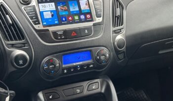 HYUNDAI   ix35     116 KM    Manualna    FWD (przód)    Szary full