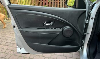 RENAULT Megane  | FWD (przód) | Manualna | 110 KM | Srebrny full