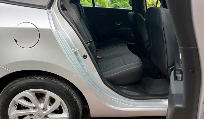 RENAULT Megane  | FWD (przód) | Manualna | 110 KM | Srebrny full