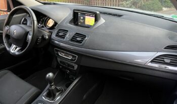 RENAULT Megane  | FWD (przód) | Manualna | 110 KM | Srebrny full