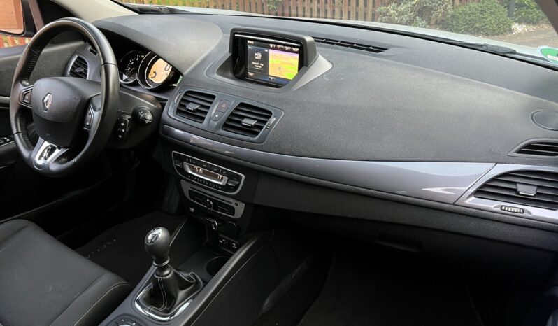 RENAULT Megane  | FWD (przód) | Manualna | 110 KM | Srebrny full