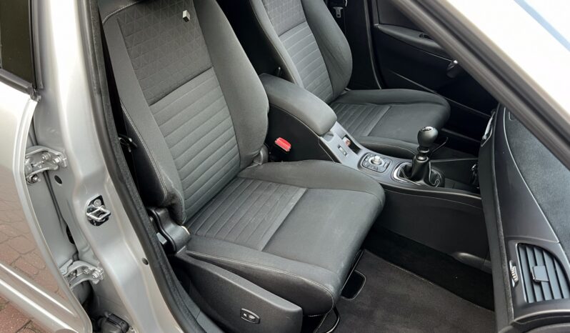 RENAULT Megane  | FWD (przód) | Manualna | 110 KM | Srebrny full