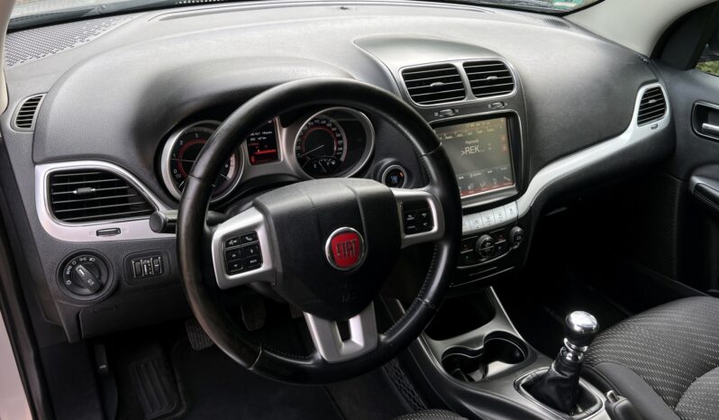 FIAT Freemont  | FWD (przód) | Manualna | 170 KM | Srebrny full