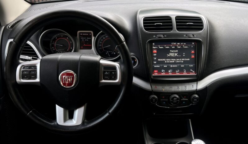 FIAT Freemont  | FWD (przód) | Manualna | 170 KM | Srebrny full