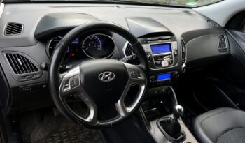 HYUNDAI ix35  | FWD (przód) | Manualna | 114 KM | Czarny full