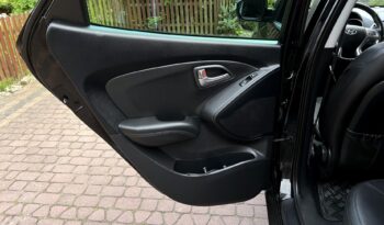 HYUNDAI ix35  | FWD (przód) | Manualna | 114 KM | Czarny full