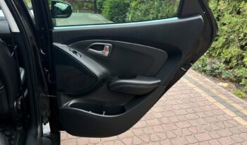 HYUNDAI ix35  | FWD (przód) | Manualna | 114 KM | Czarny full