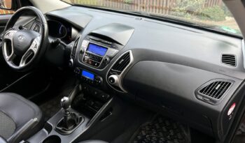 HYUNDAI ix35  | FWD (przód) | Manualna | 114 KM | Czarny full